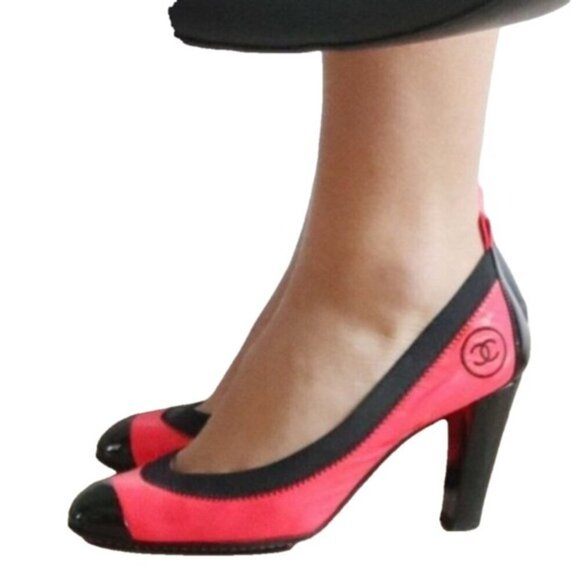 Chanel Logo Pink Patent Leather Black Cap Toe Ballet Pump Heels 10.5 US 41 IT - Picture 1 of 12
